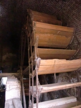 Niederkrüchten : Dilborner Straße, die Dilborner Mühle ist die einzige Mühle an der Schwalm deren Wasserrad im Innern des Mühlenhauses eingebaut ist.